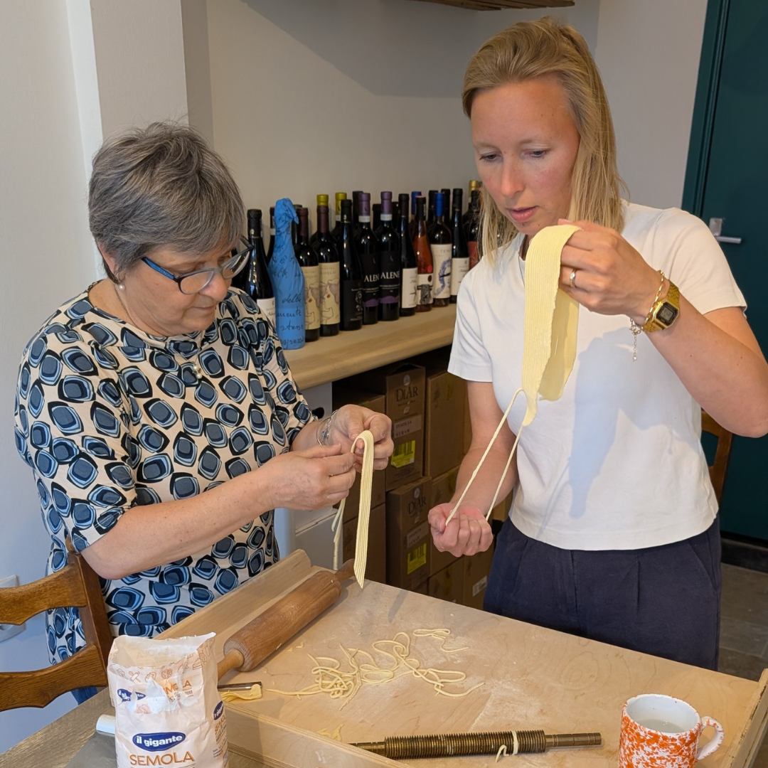 Pasta Workshop: Orecchiette Maken | 12-11-26 | 19:30-21:30 - Special Edition met Nonna