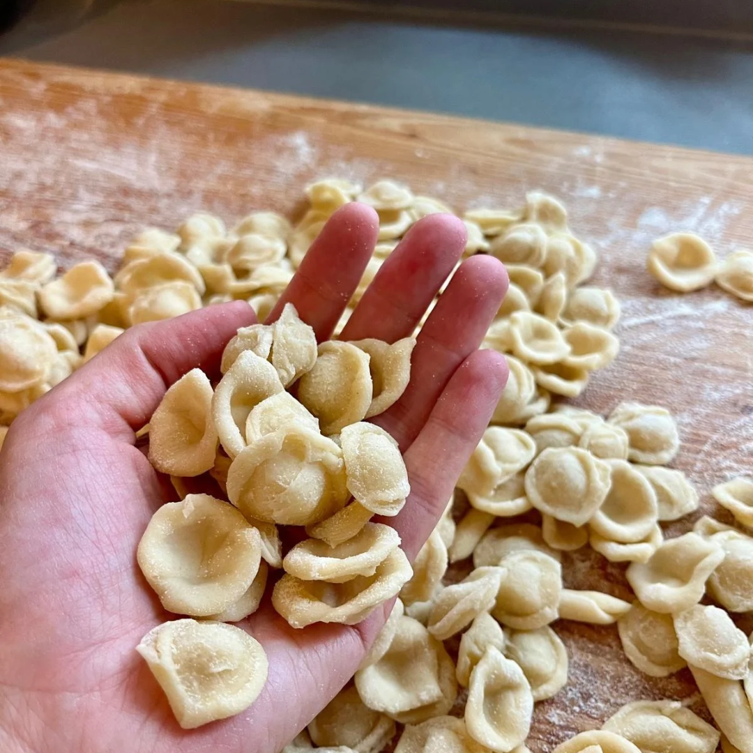 Pasta Workshop: Orecchiette Maken | 12-11-26 | 19:30-21:30 - Special Edition met Nonna